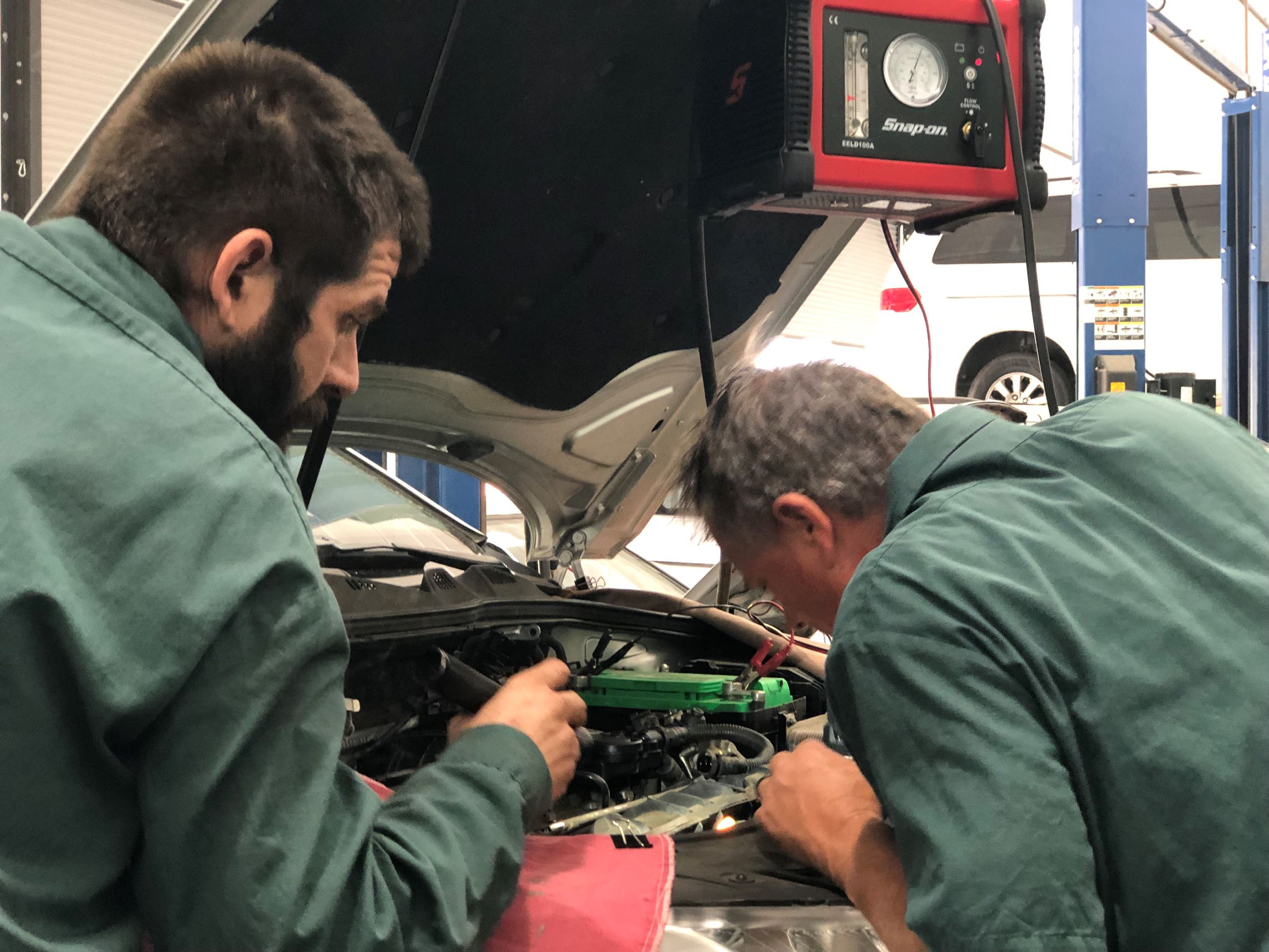 Mechanic Diagnostics Auto repair Mesa Az 85205